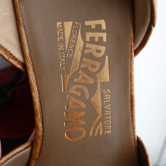 Salvatore Ferragamo Siona ostrich d'orsay heels - Picture 10 of 13